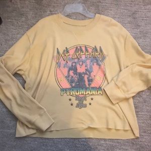 Def Leppard women’s shirt